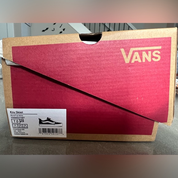 Vans KNU SKOOL Black and White Sneakers - Picture 3 of 5